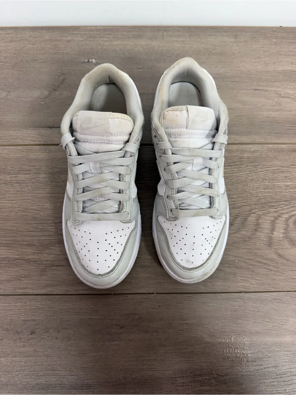 Used women Nike Dunk Low shoes size 7.5